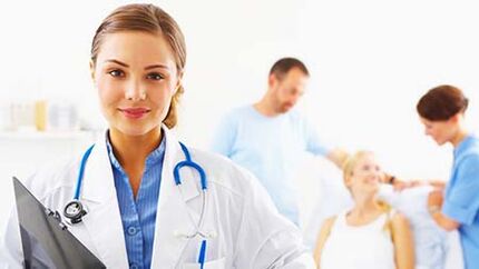 En tant que médecin, traite des parasites